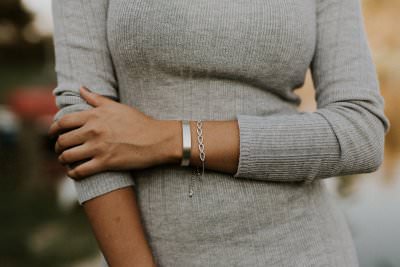 Lunavit magnetic jewelry bracelet as a stylish and chic jewelry accessory in silver